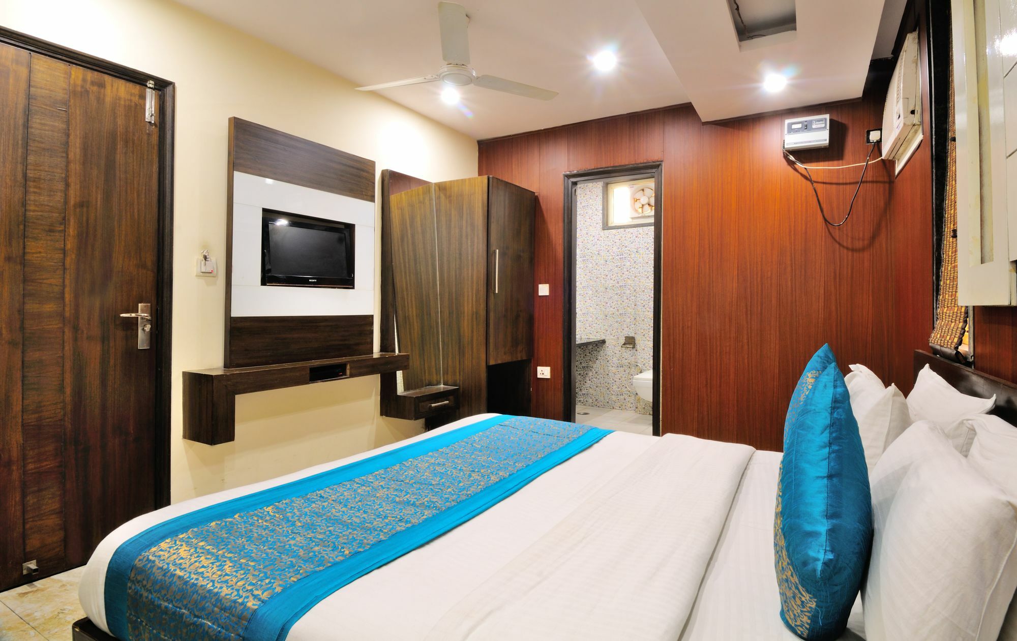 Hotel Gold Star Inn - Paharganj نيودلهي المظهر الخارجي الصورة