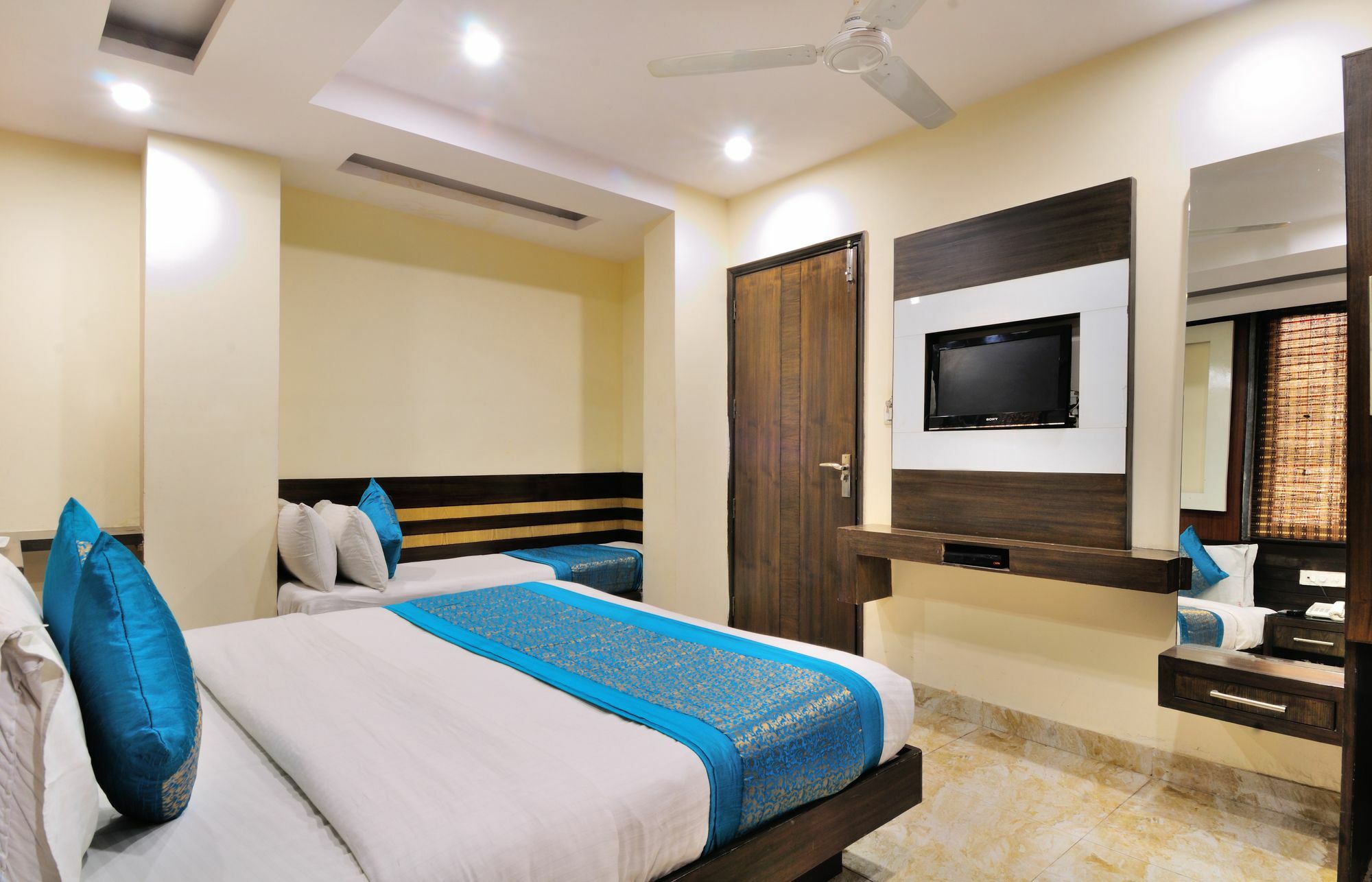 Hotel Gold Star Inn - Paharganj نيودلهي المظهر الخارجي الصورة